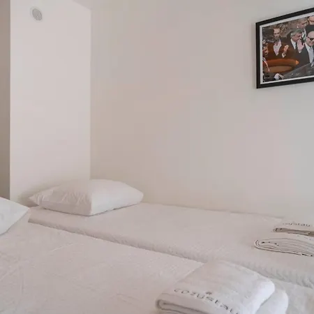Brand New 2 Bedrooms 3min Walk To The Croisette Daire Cannes
